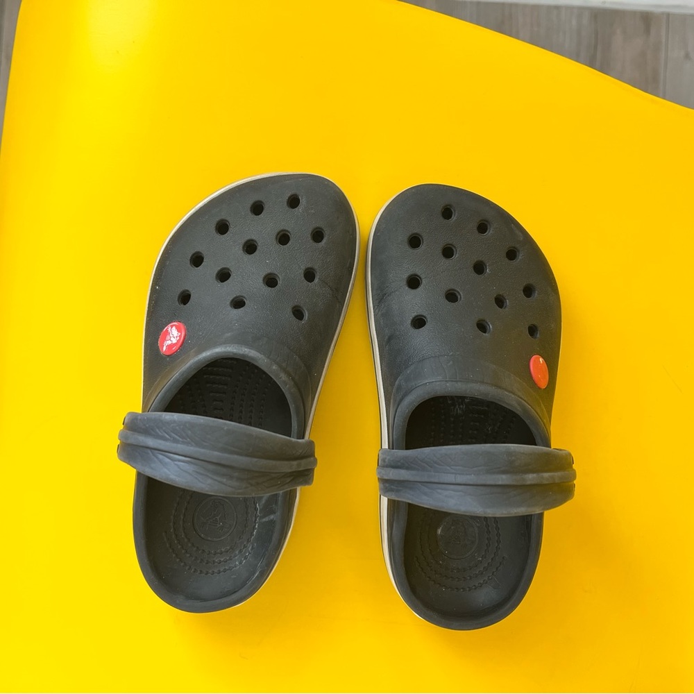 Crocs - Picture 3 of 12